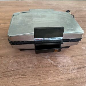 Vintage Rival Pizzelle Waffle Baker Removable Reversible Plates 9705/1 Tested